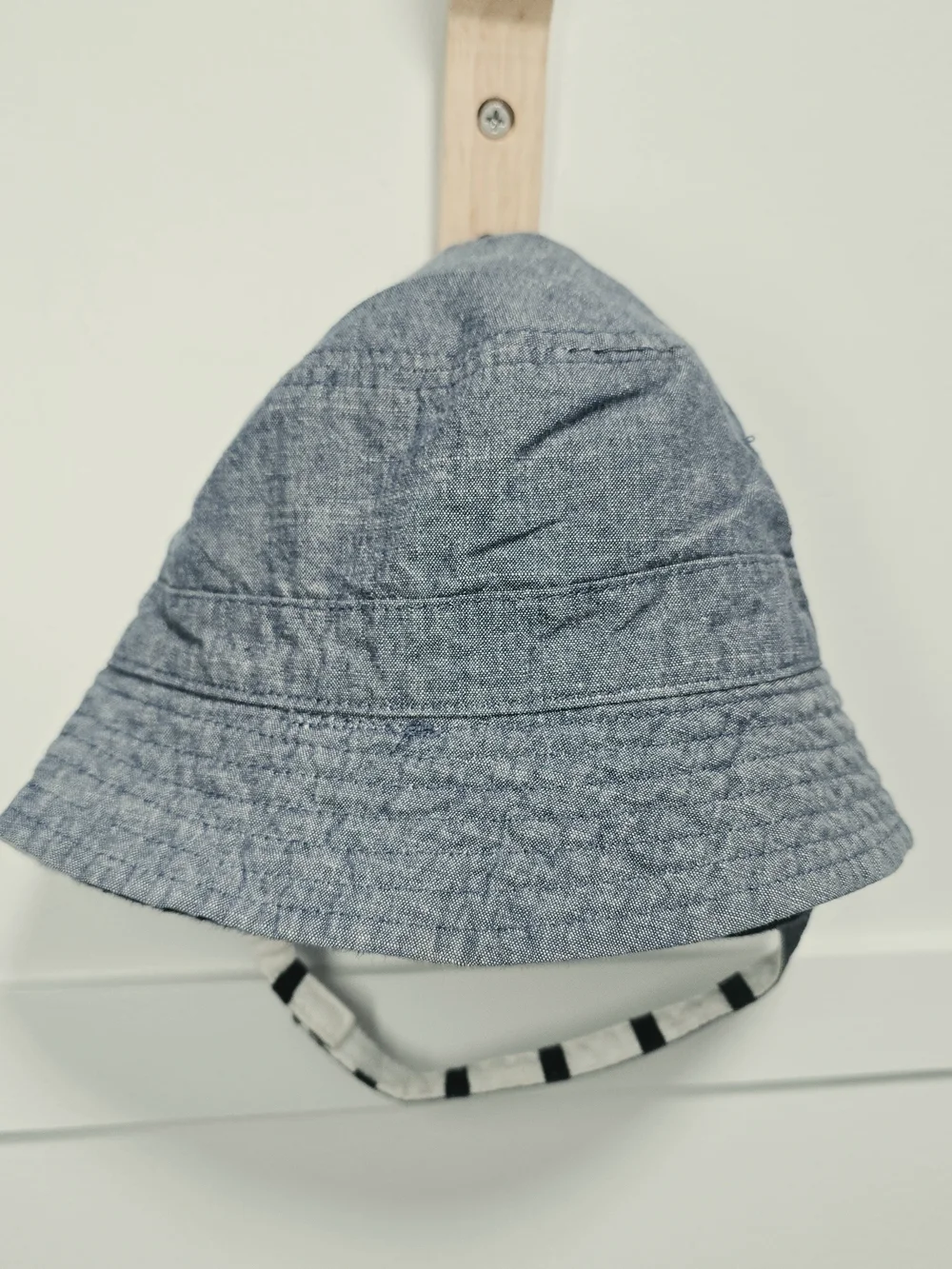 GAP Baby Reversible Chambray Bucket Hat with Striped Chin Strap Cotton.